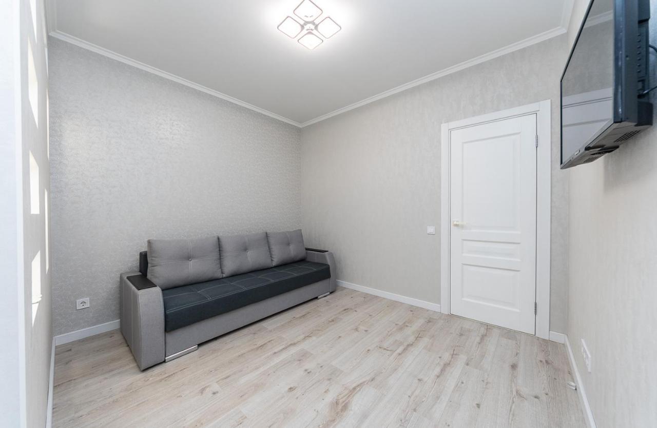 Flatrent Drahomanova 2A Apartment เคียฟ ภายนอก รูปภาพ