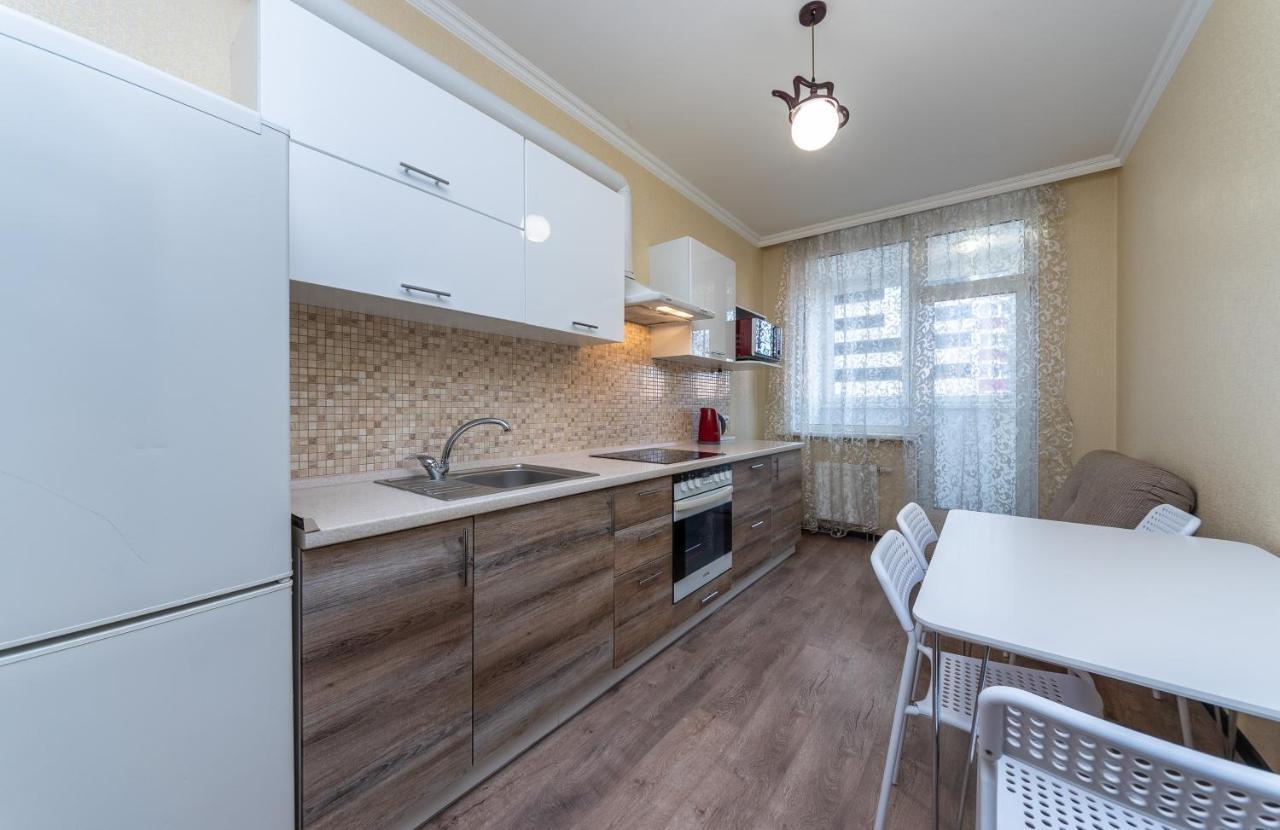 Flatrent Drahomanova 2A Apartment เคียฟ ภายนอก รูปภาพ