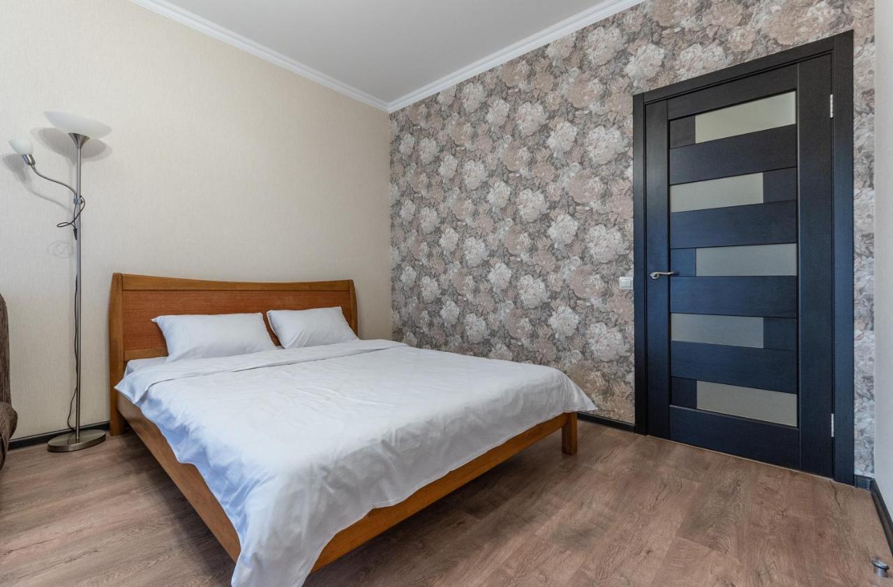 Flatrent Drahomanova 2A Apartment เคียฟ ภายนอก รูปภาพ