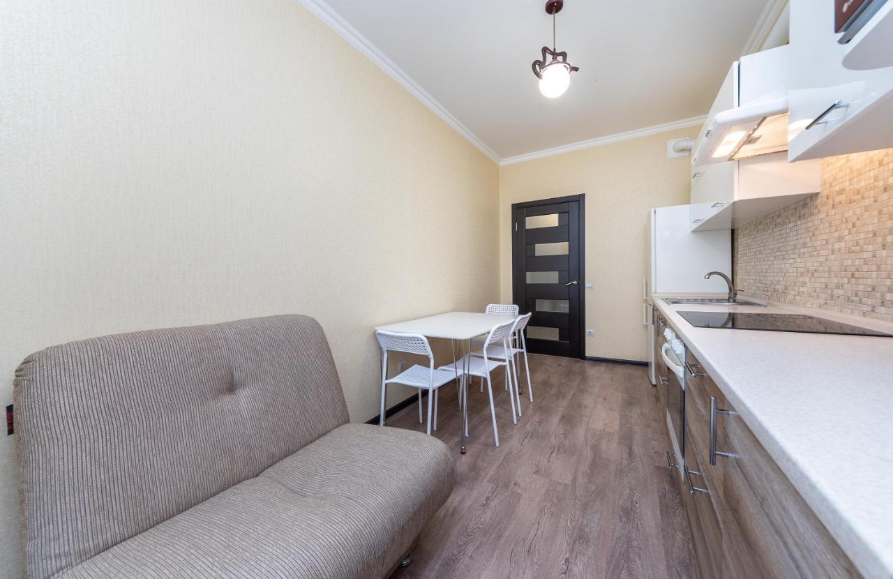 Flatrent Drahomanova 2A Apartment เคียฟ ภายนอก รูปภาพ