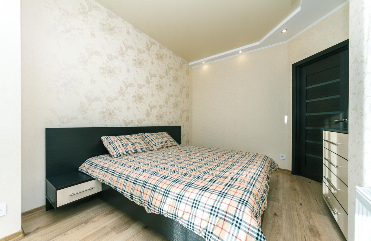 Flatrent Drahomanova 2A Apartment เคียฟ ภายนอก รูปภาพ
