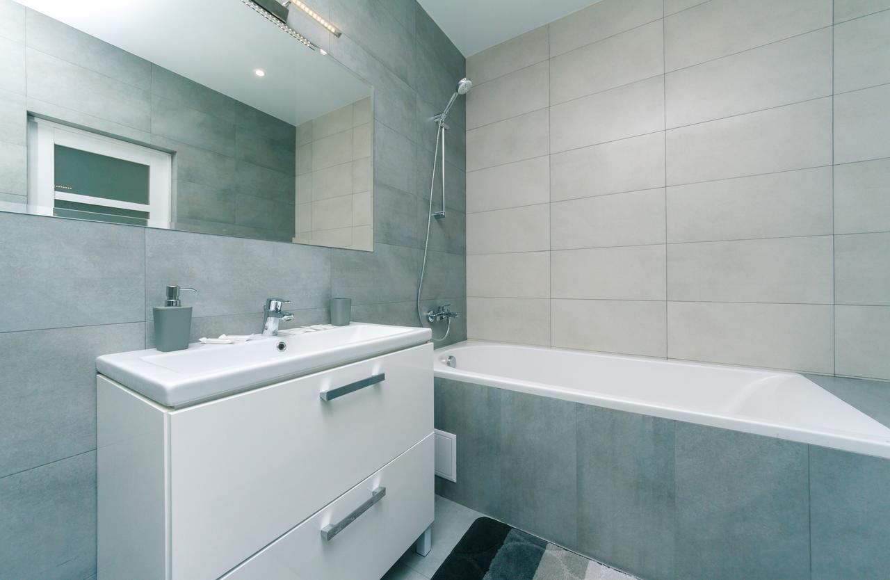 Flatrent Drahomanova 2A Apartment เคียฟ ภายนอก รูปภาพ